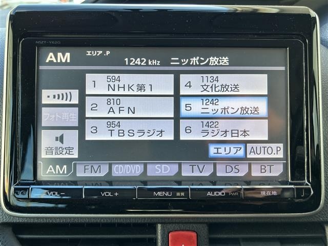Toyota NOAH 2014 8421480-17