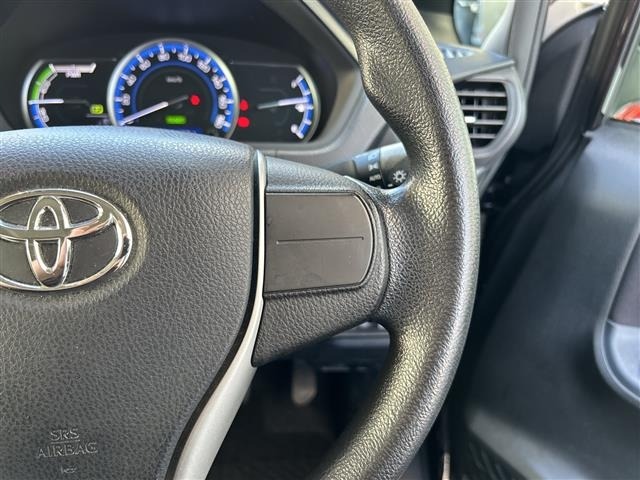 Toyota NOAH 2014 8421480-21