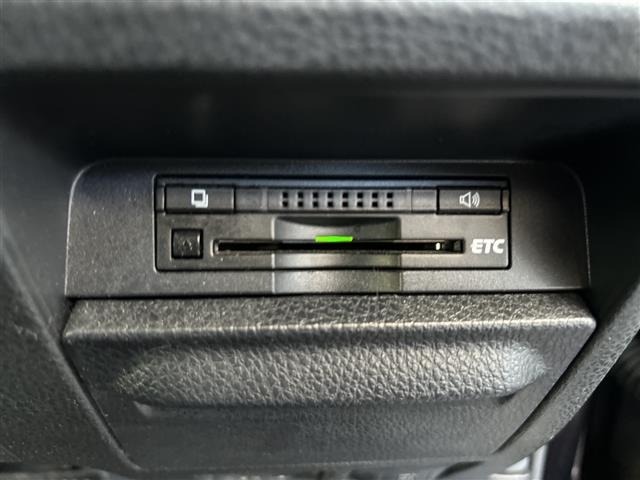 Toyota NOAH 2014 8421480-7