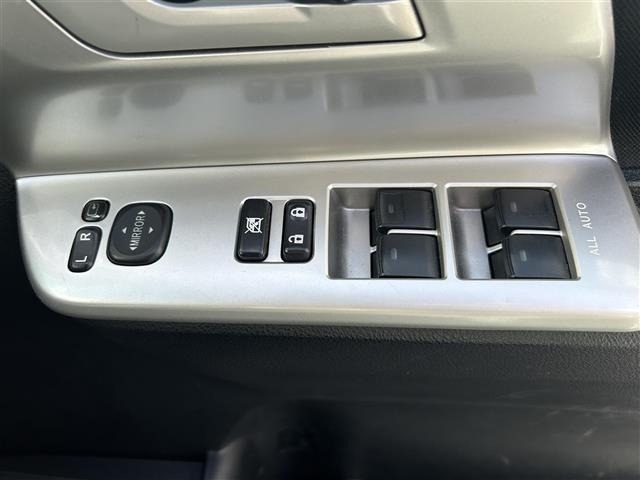 Toyota NOAH 2012 8421485-2