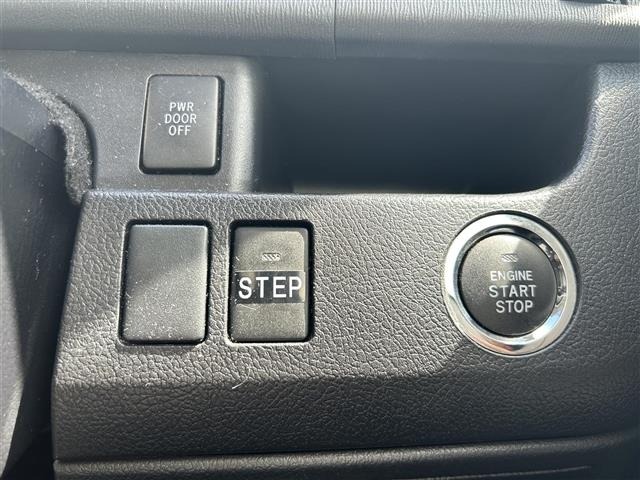 Toyota NOAH 2012 8421485-22