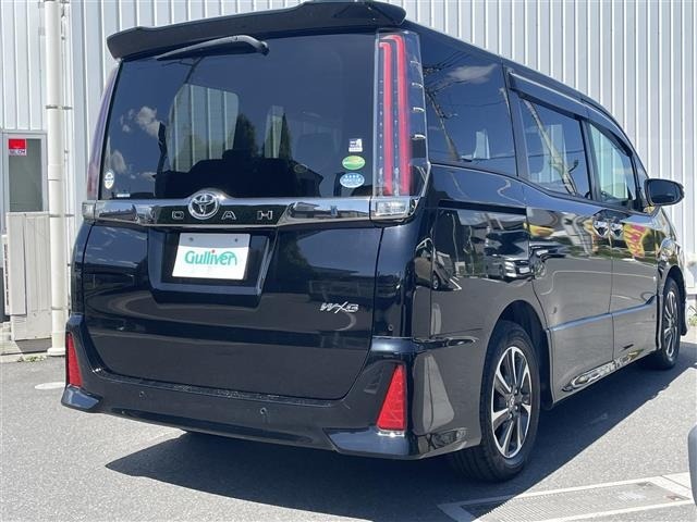 Toyota NOAH 2019 8421486-21
