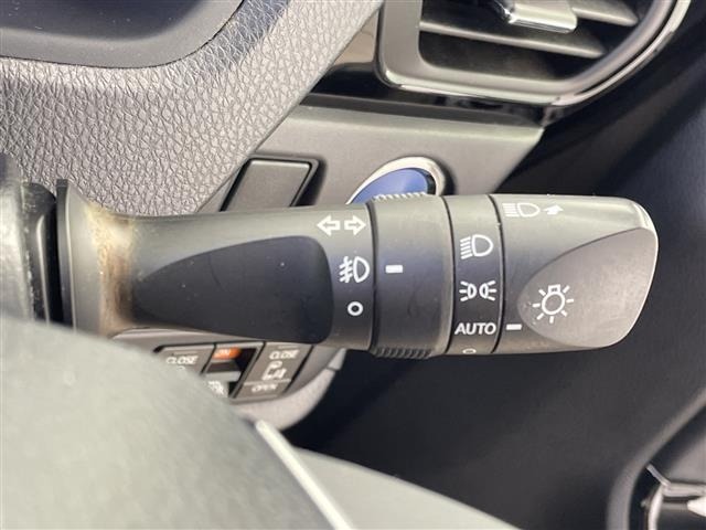 Toyota NOAH 2019 8421489-19