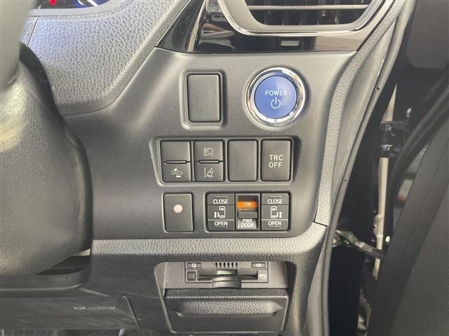 Toyota NOAH 2019 8421489-2
