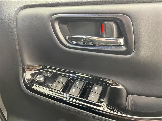 Toyota NOAH 2019 8421489-4