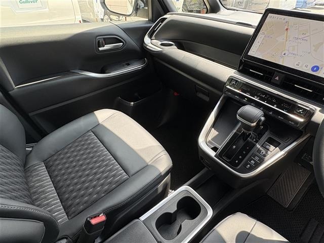 Toyota NOAH 2025 8421491-4