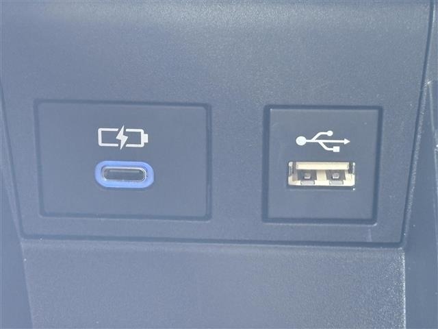 Toyota NOAH 2025 8421491-7