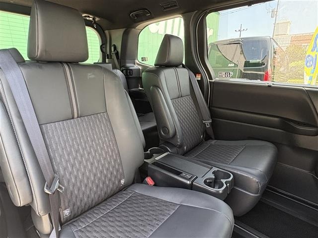 Toyota NOAH 2025 8421491-9