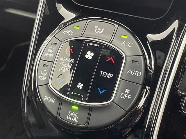 Toyota NOAH 2019 8421492-12