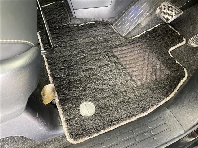 Toyota NOAH 2019 8421492-4