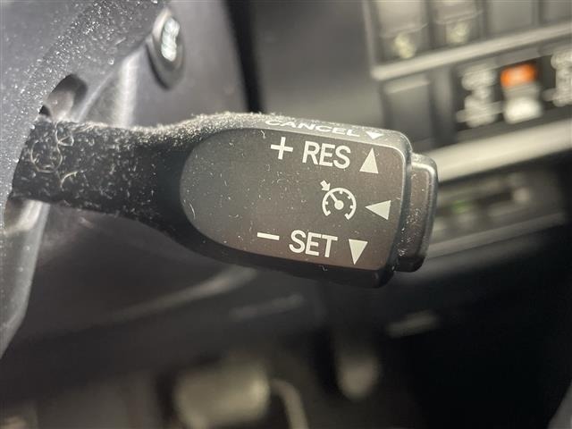 Toyota NOAH 2019 8421492-5