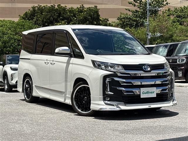 Toyota NOAH 2023 8421494-0