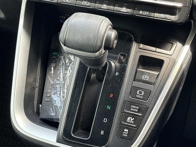 Toyota NOAH 2023 8421494-12