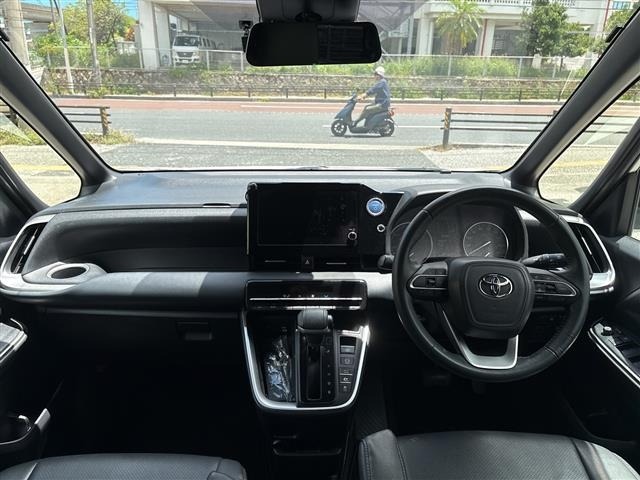 Toyota NOAH 2023 8421494-14