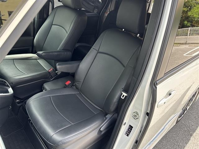 Toyota NOAH 2023 8421494-6