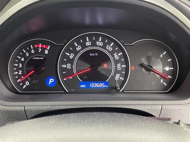 Toyota NOAH 2017 8421511-7