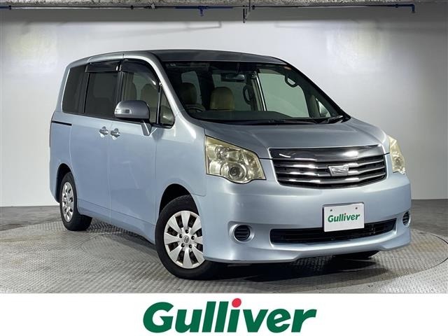 Toyota NOAH 2012 8421512-0