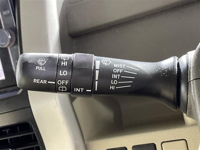 Toyota NOAH 2012 8421512-10