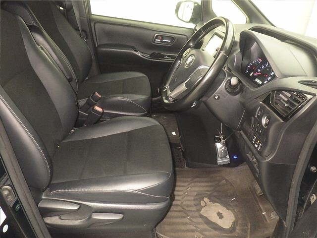 Toyota NOAH 2017 8421542-5