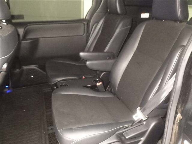 Toyota NOAH 2017 8421542-7