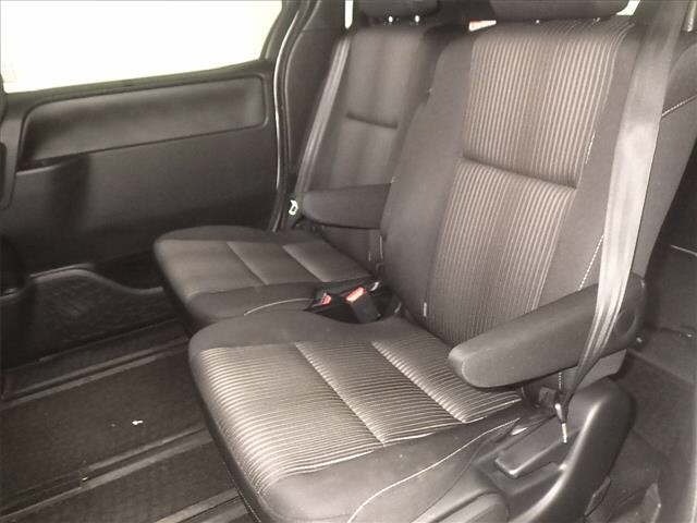 Toyota NOAH 2017 8421544-7