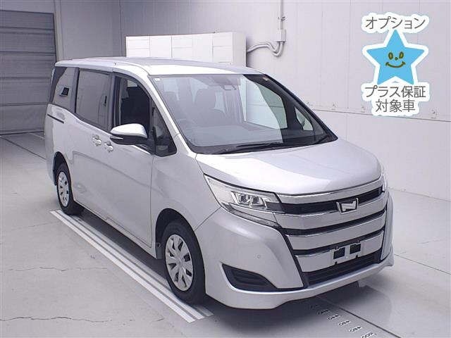 Toyota NOAH 2021 8421545-0