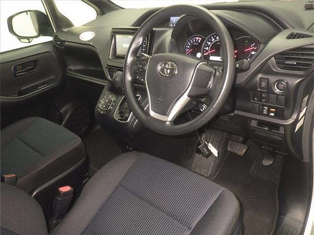Toyota NOAH 2021 8421545-3