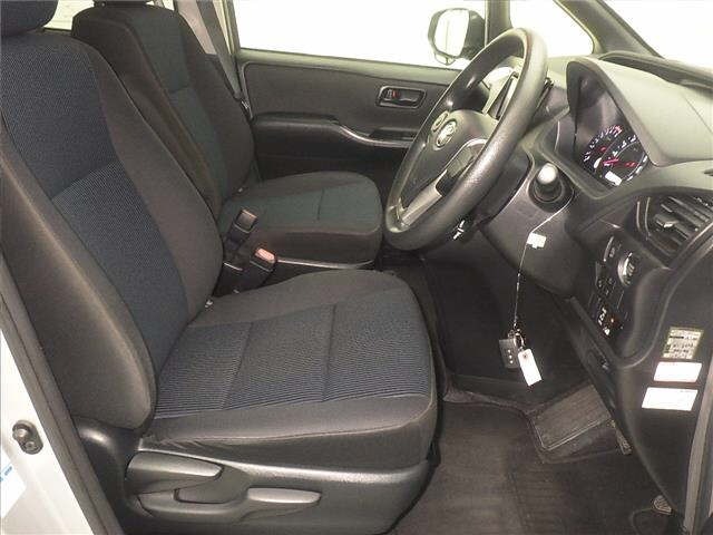 Toyota NOAH 2021 8421545-5