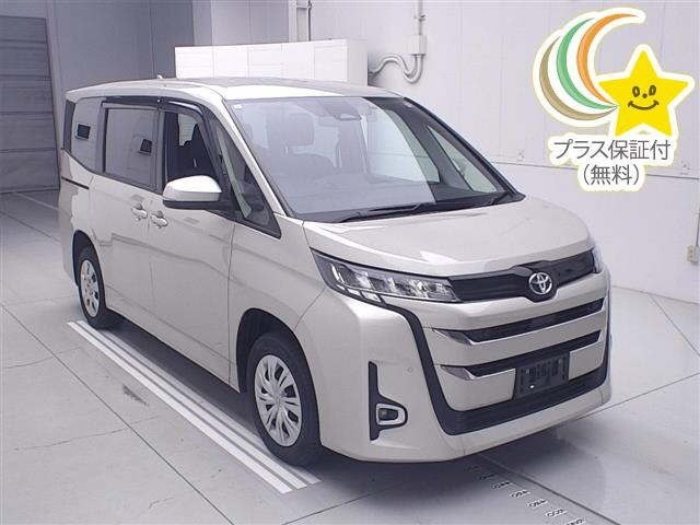 Toyota NOAH 2023 8421546-0