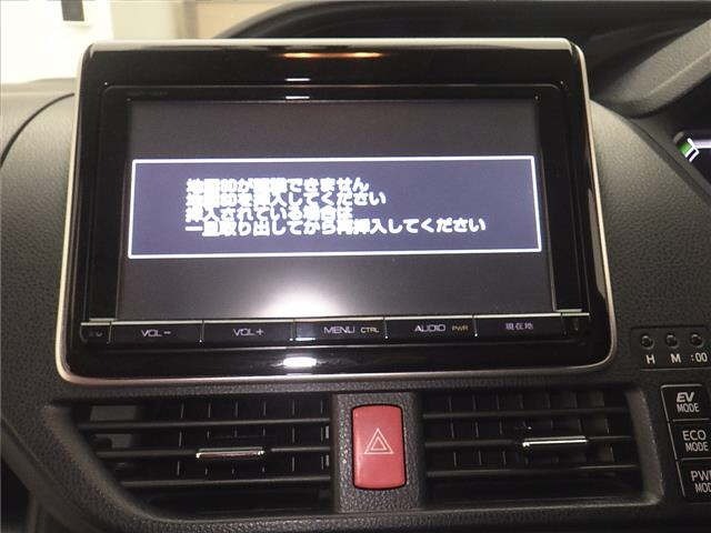 Toyota NOAH 2015 8421547-6