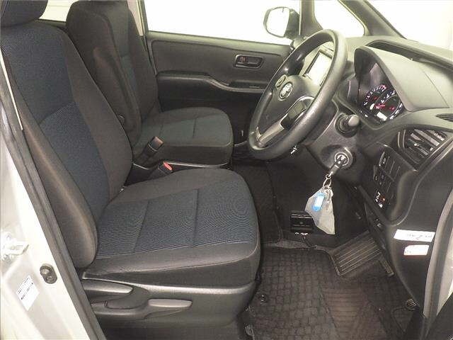 Toyota NOAH 2021 8421552-5