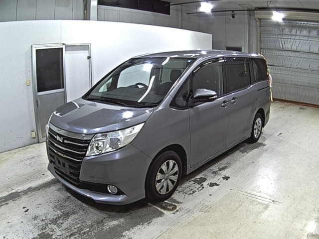 Toyota NOAH 2016 8421559-4