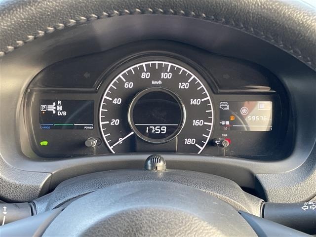 Nissan NOTE 2017 8442661-1