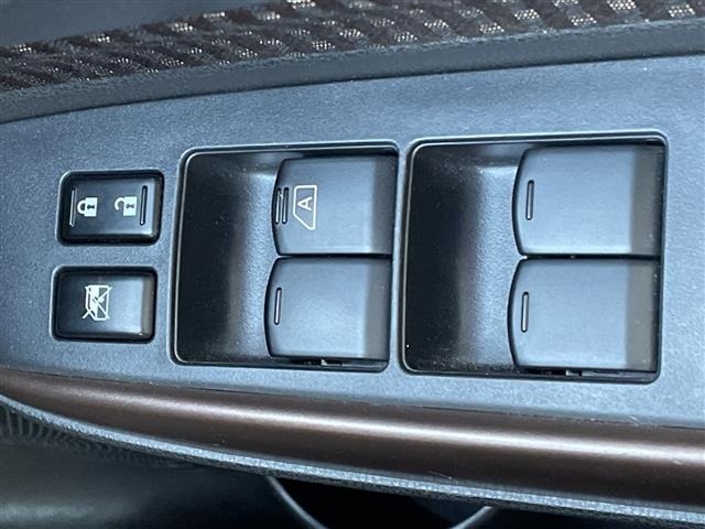 Nissan NOTE 2017 8442661-10