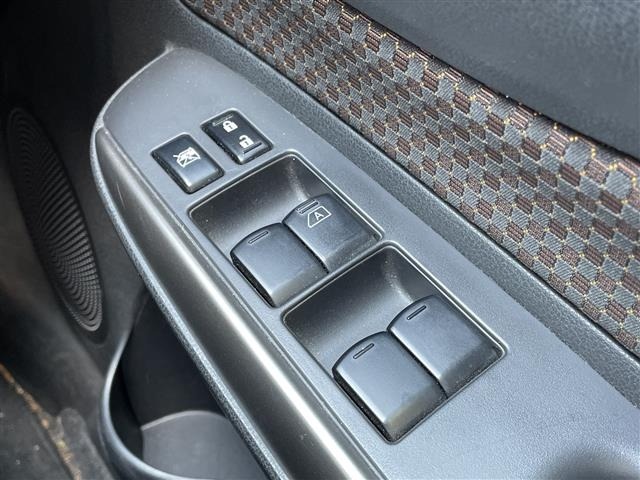 Nissan NOTE 2014 8442771-11