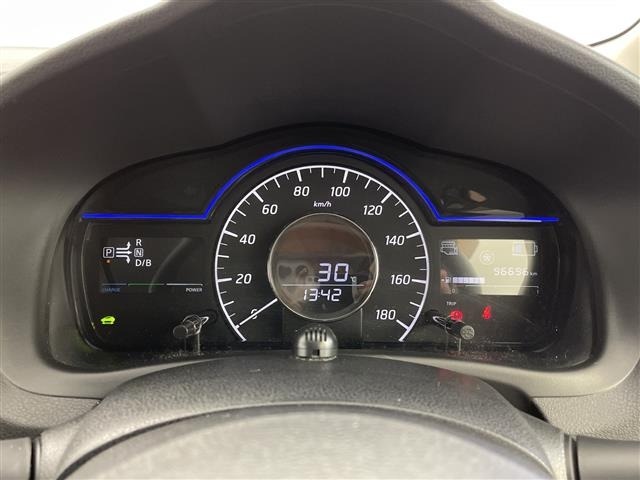 Nissan NOTE 2017 8442866-16