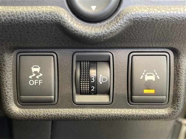 Nissan NOTE 2015 8442895-21