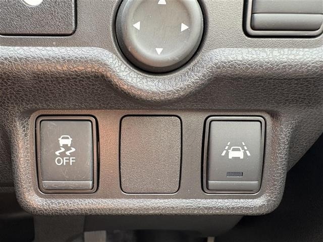 Nissan NOTE 2017 8443038-8