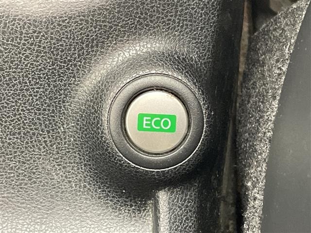 Nissan NOTE 2013 8443253-20