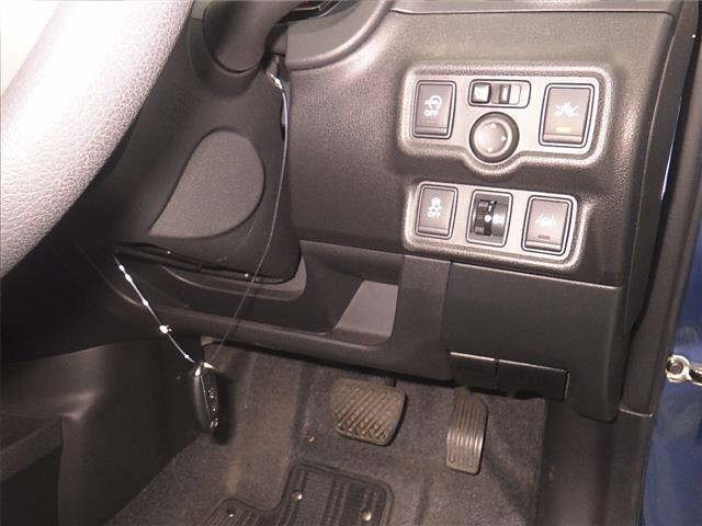 Nissan NOTE 2015 8443396-8