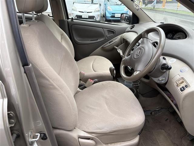 Toyota PLATZ 2005 8427948-1