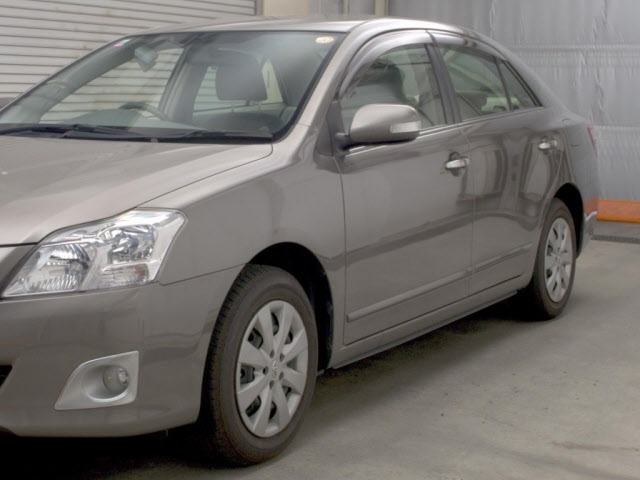 Toyota PREMIO 2011 8442751-4