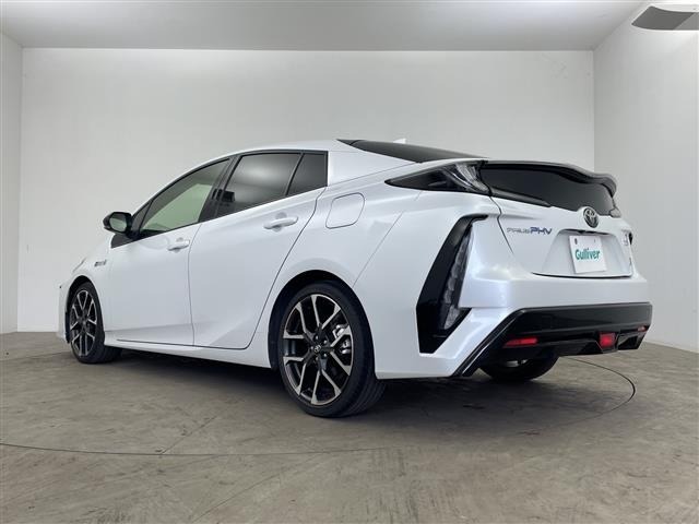 Toyota PRIUS PHV 2021 8423396-13