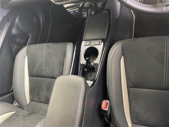 Toyota PRIUS PHV 2021 8423396-22