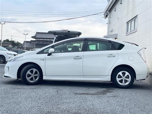 Toyota PRIUS PHV 2013 8423401-1