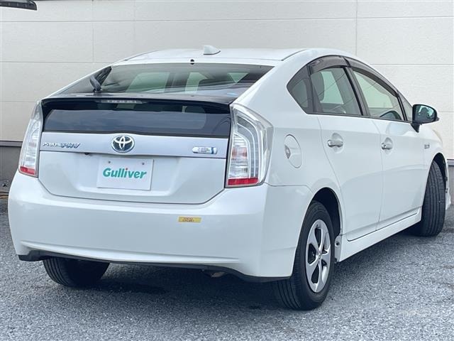 Toyota PRIUS PHV 2013 8423401-18