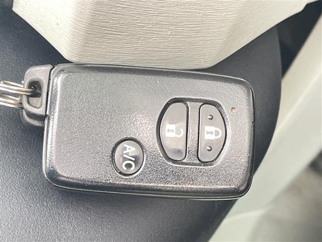 Toyota PRIUS PHV 2013 8423401-4