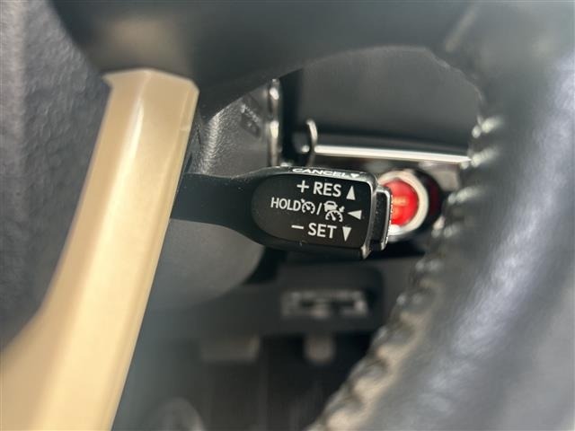 Toyota PRIUS PHV 2017 8423411-1