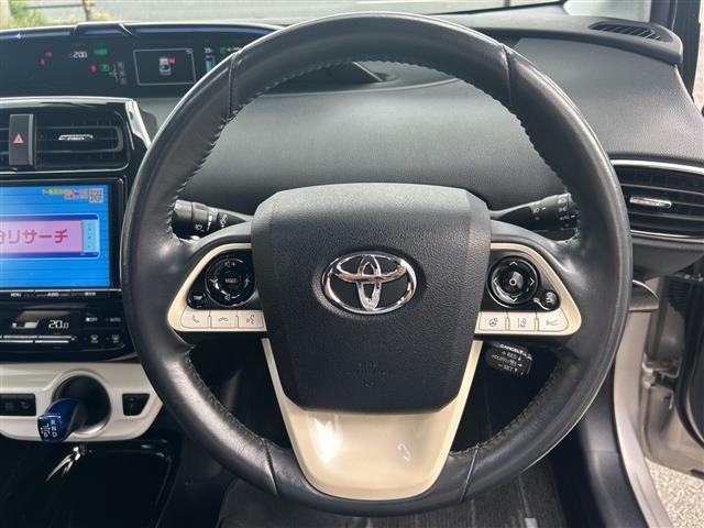 Toyota PRIUS PHV 2017 8423411-16