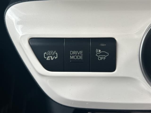 Toyota PRIUS PHV 2017 8423411-20